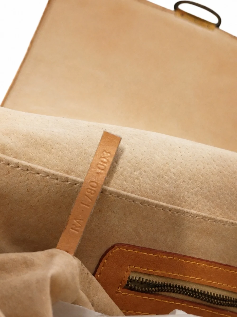 2004 Louis Vuitton Messenger Bag.
